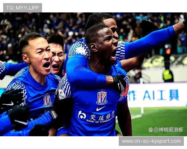 上海申花拉唐快速边路推进牵制防守,展现现代足球战术魅力