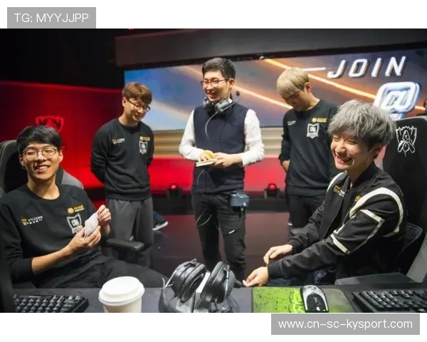 吉亚索夫试训新教练，备战方向或将调整